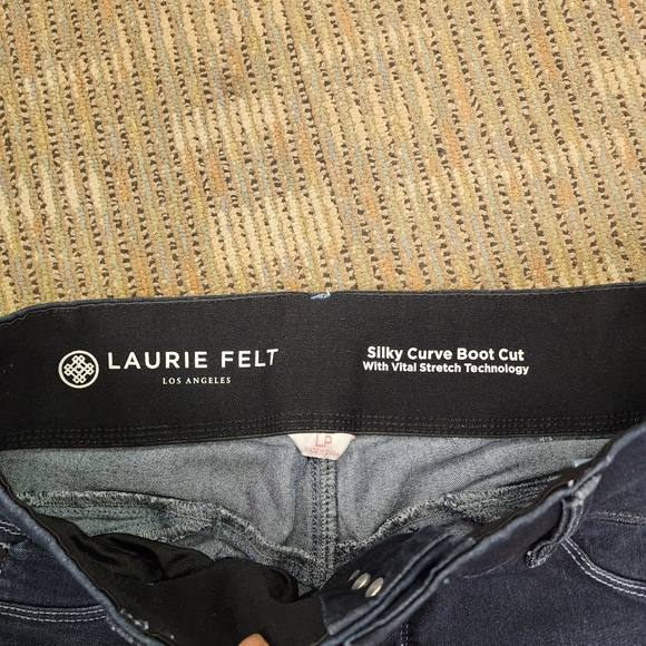 Laurie Felt LA Women's Silky Curve boot Cut Jeans Size LP - Picture 9 of 13